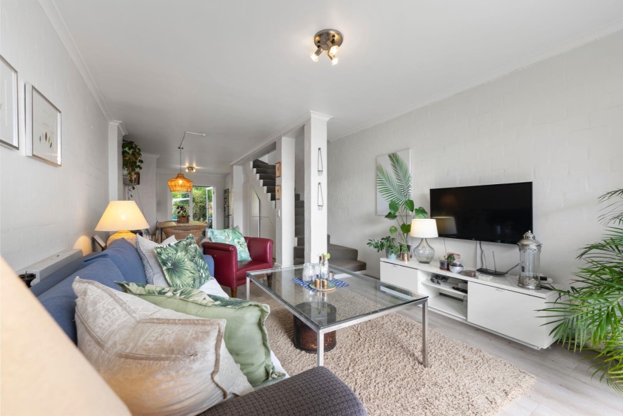 2 Bedroom Property for Sale in De Waterkant Western Cape